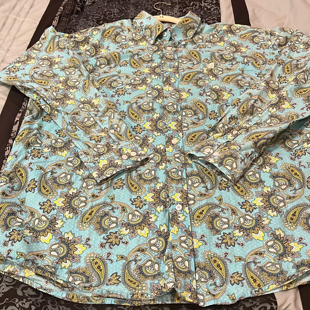 CINCH men’s XL button down shirt , paisley design, nice